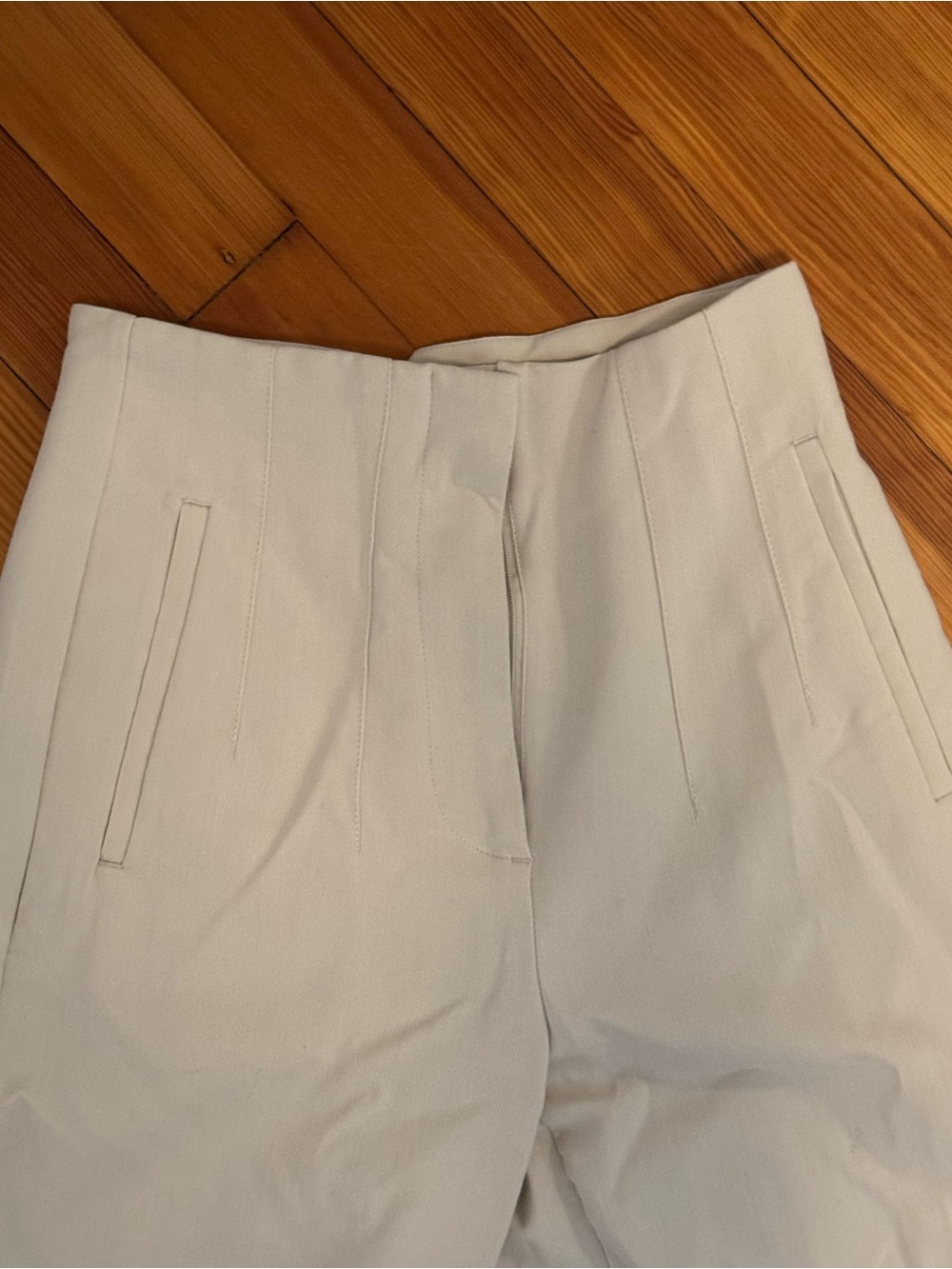 Zara Cropped Tailored Pants in Light Cream